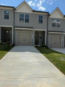 1707 Bennett Village Dr, Maryville, TN, 37804