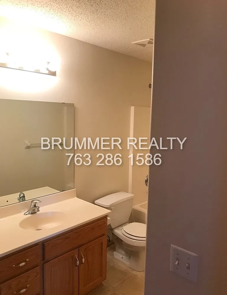 2 bed, $1,825 — Photo 1
