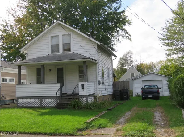 320 Hayes Ave, Elyria, OH 44035