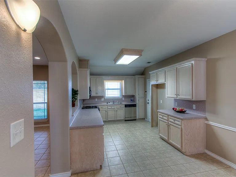 3302 Fredrick Ct — Photo 4