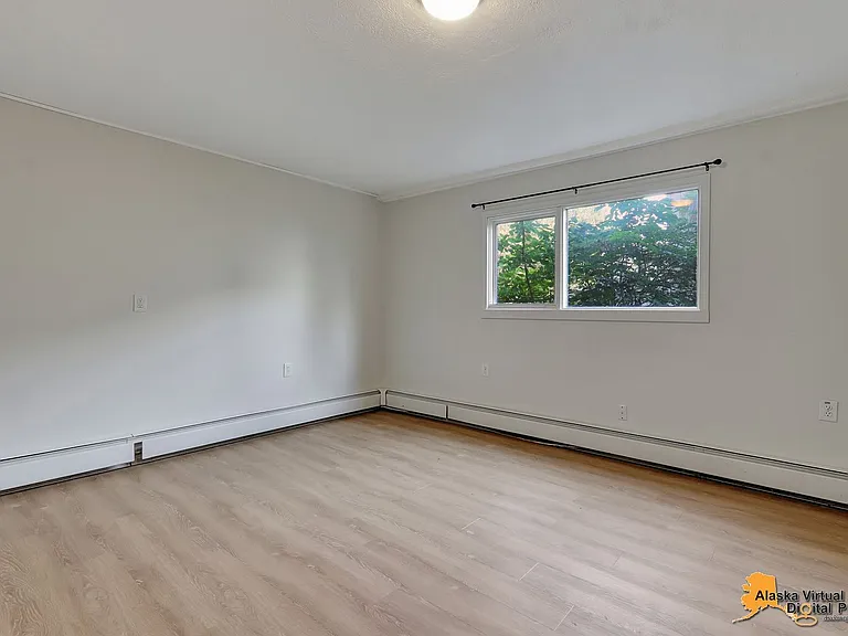 3503 Indiana St — Photo 13