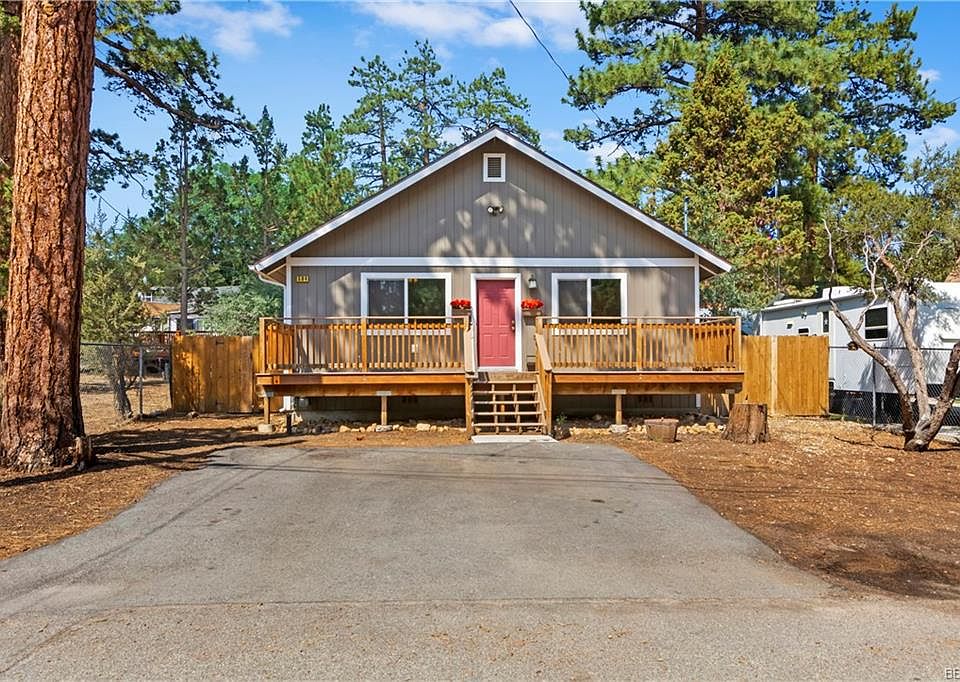 1st image of 594 Cedar Ln