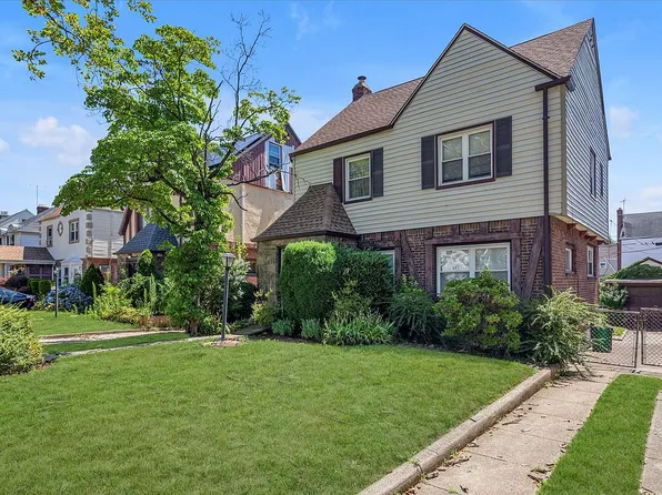 11545 222nd St, Cambria Heights, NY 11411