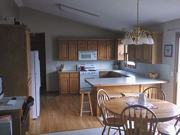 Kitchen/Dining