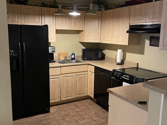5th image of 15826 N 32nd St #D-3031