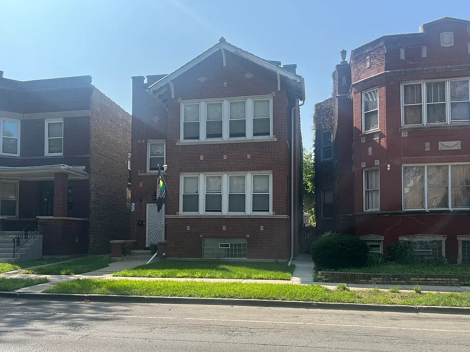 5339 W Jackson Blvd #2