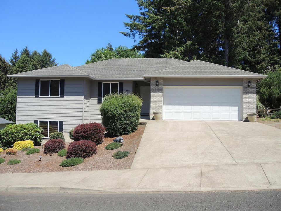 1st image of 2537 NE 57th Ct