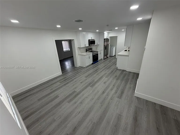 13885 NW 5th Ave — Photo 3