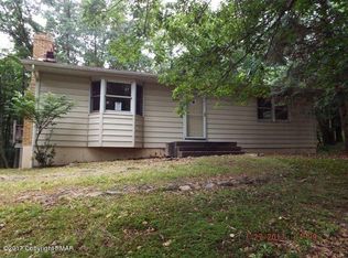 2251 Sunset Ln, Effort, PA 18330