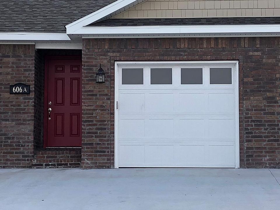 1st image of 606 W Weymouth #A