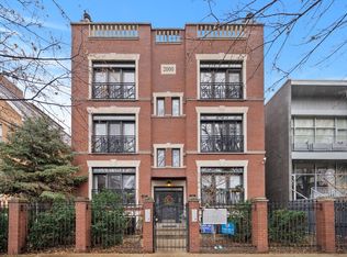 2210 W Huron St APT 3E, Chicago, IL 60612