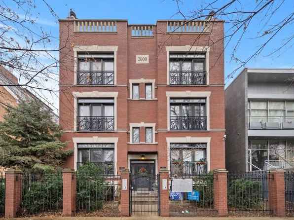 2210 W Huron St APT 3E, Chicago, IL 60612