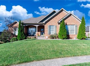 3423 Royal Lake Dr, Floyds Knobs, IN 47119