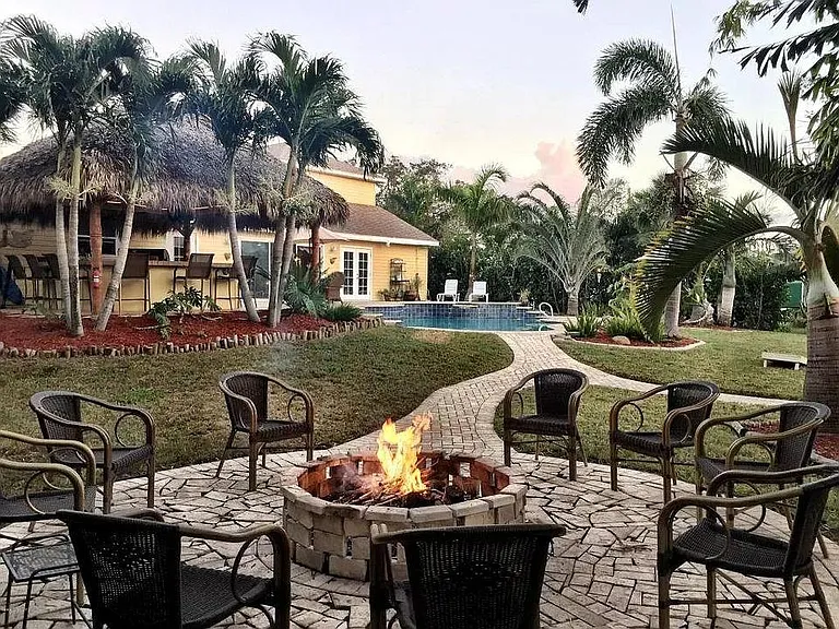 1575 S Banana River Dr — Photo 30