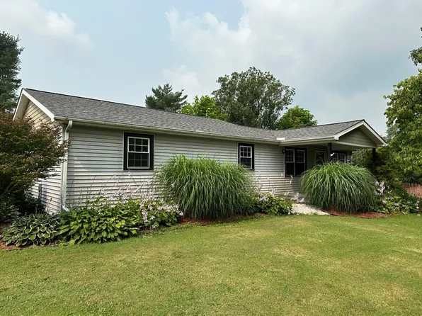792 Butler Pike, Mercer, PA 16137