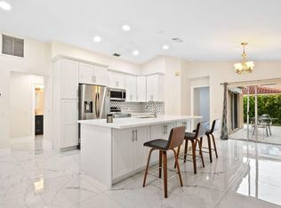 4498 Dogwood Cir, Weston, FL 33331