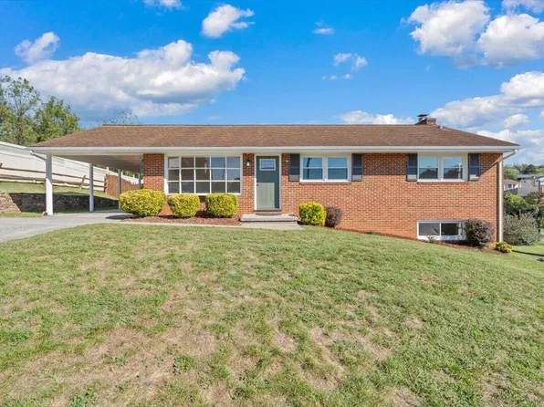 1707 Angus Rd NW, Roanoke, VA 24017