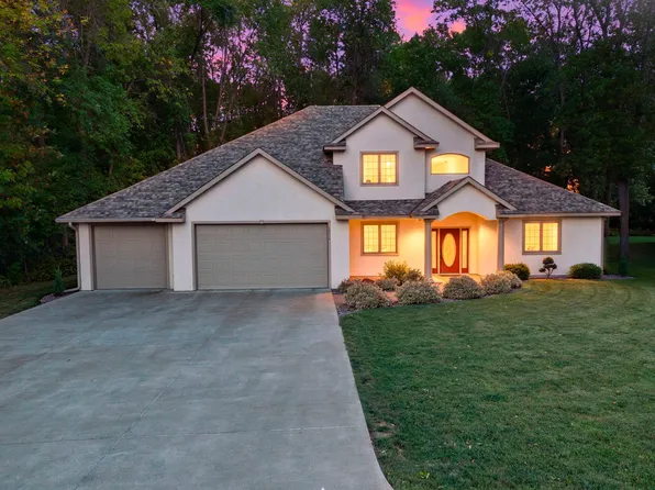 3214 Shorewood Dr, Rush City, MN 55069