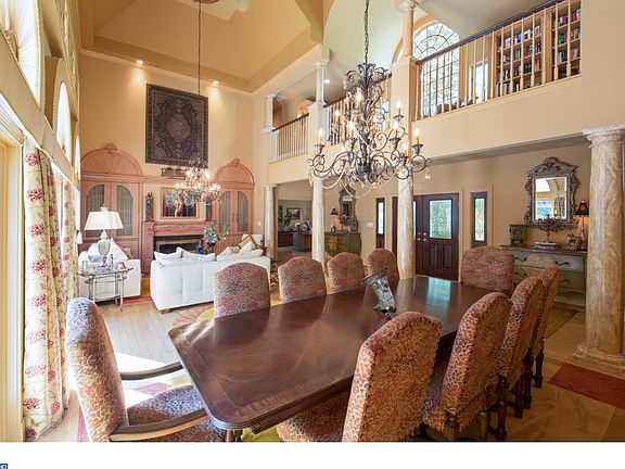 5th image of 8 Country Lakes Dr