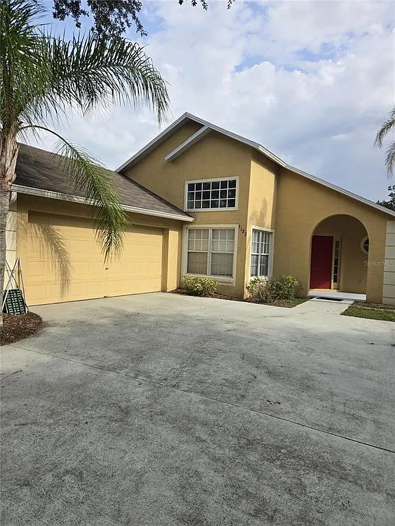 3 bed, 2.0 bath, 1472 sqft, $2,300 — Photo 2