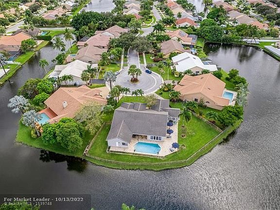 3rd image of 1281 NW 101st Ave