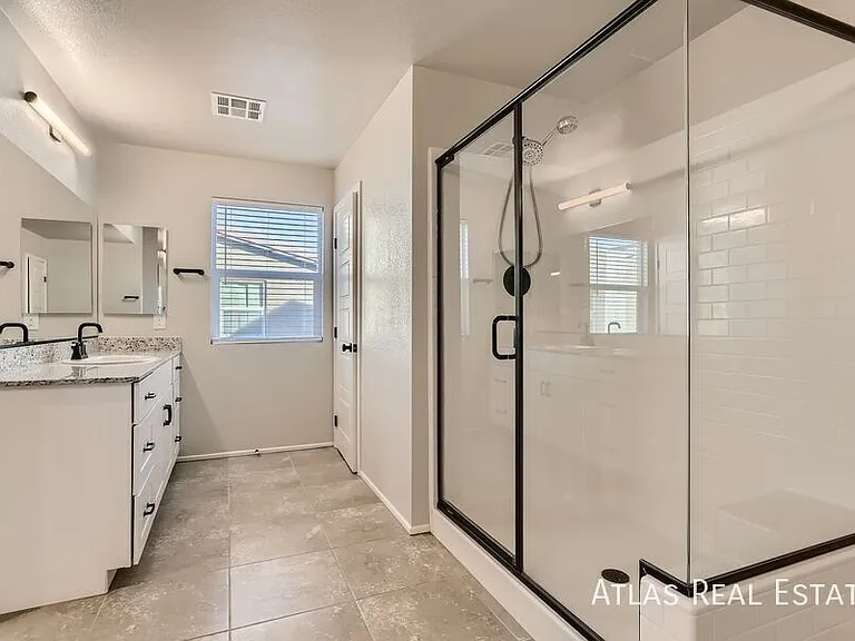 4479 Sapphire Moon Ave — Photo 16