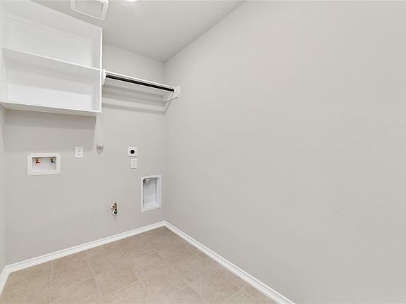 5th image of 20555 Laila Manor Ln