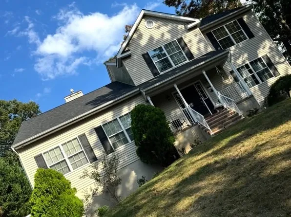 657 Summit Ave, Brick, NJ 08724
