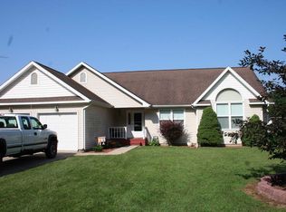 1123 Major Dr, Connersville, IN 47331