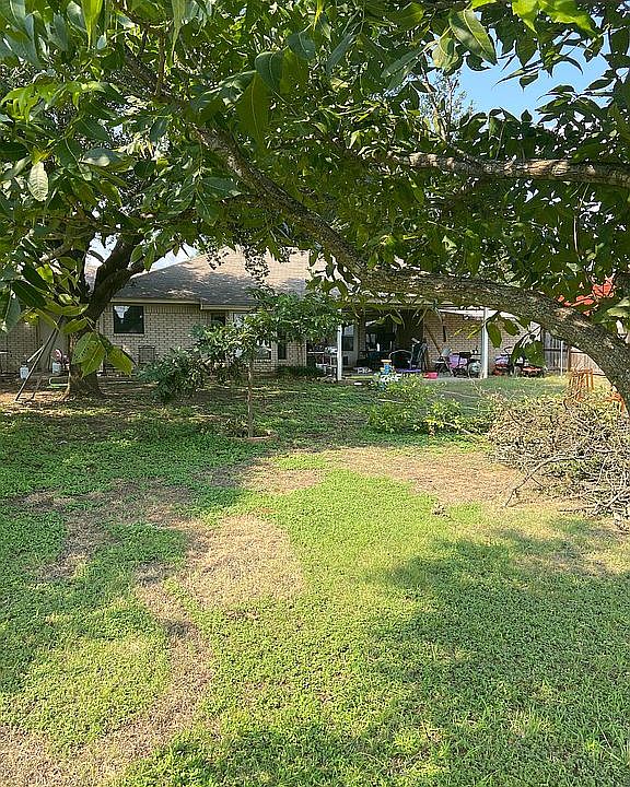 2nd image of 304 Clayton Dr