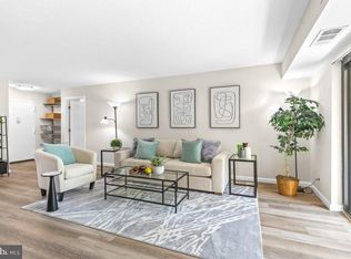 309 Yoakum Pkwy APT 204, Alexandria, VA 22304
