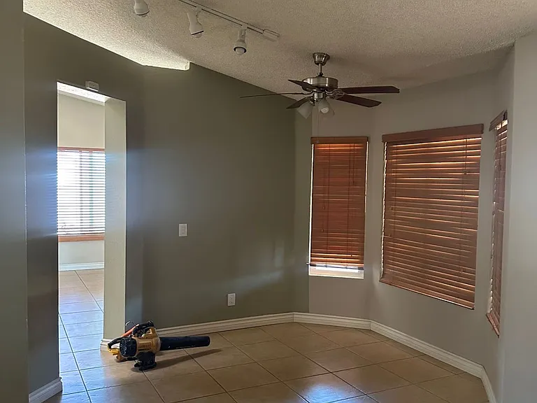 12221 Jason Ln — Photo 11