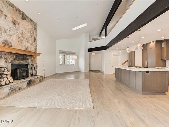 5th image of 2810 Estates Dr