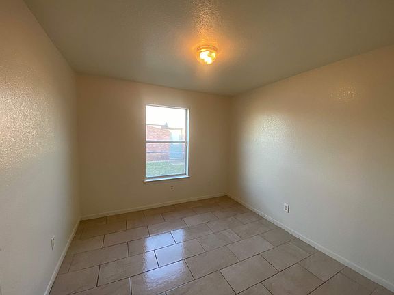 4th image of 103 Castellon Ct #103B