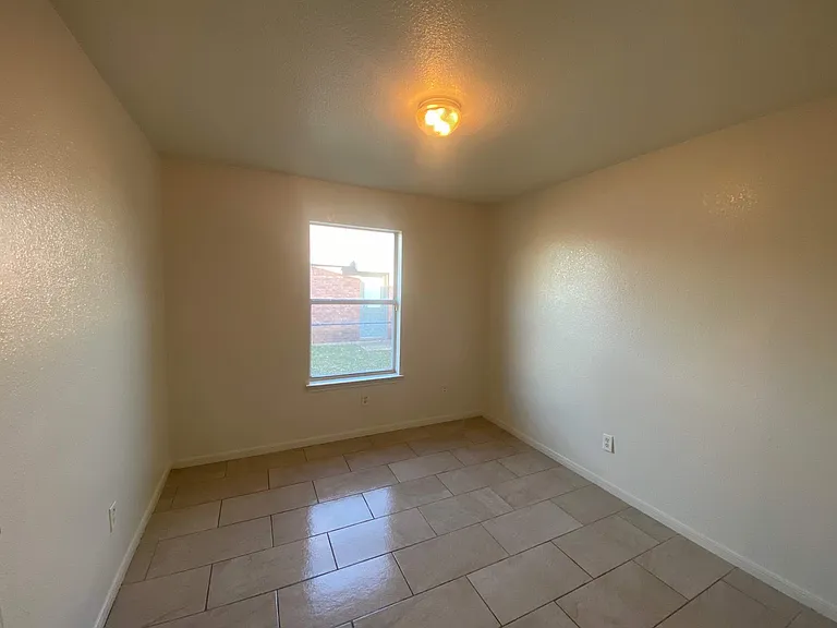 103 Castellon Ct #B — Photo 7