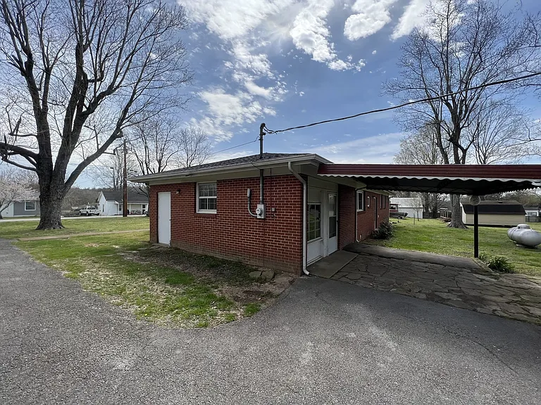 207 N Mulberry St — Photo 18