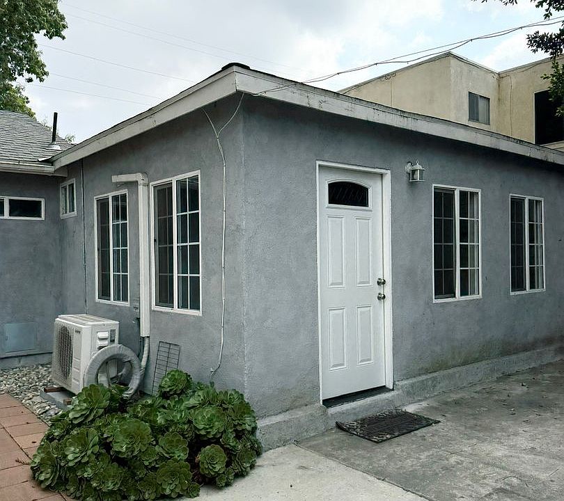1st image of 5918 Cedros Ave