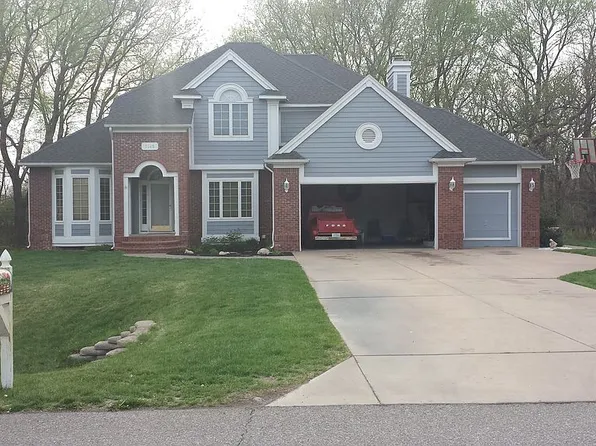 7145 S Blueberry Ln, Derby, KS 67037