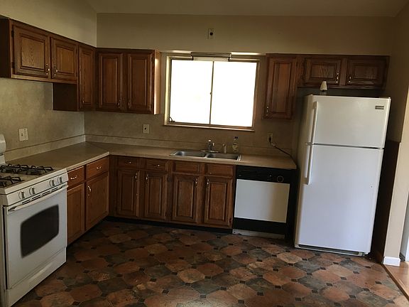 2nd image of 8918 Marcella Ave