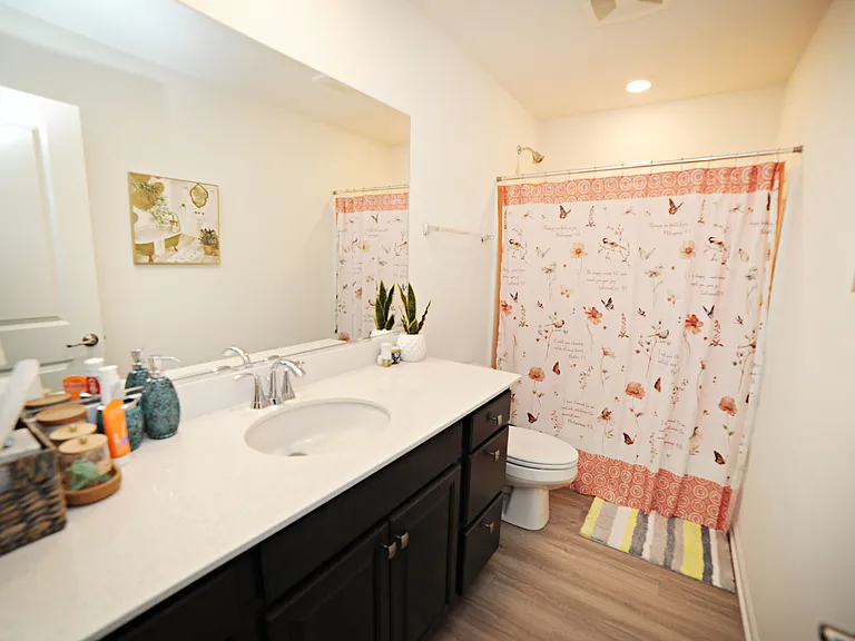 530 Cimmaron Cir — Photo 16