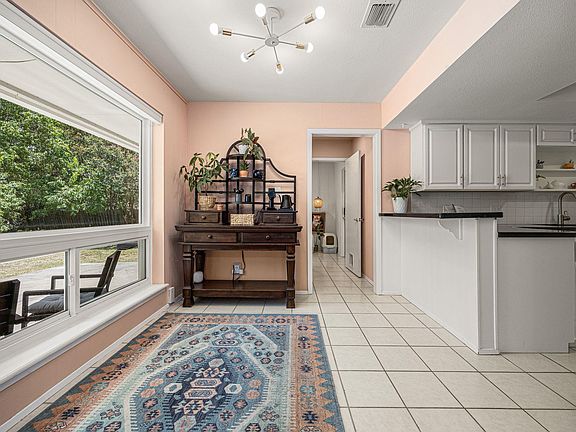4th image of 9203 Indian Quail Cir