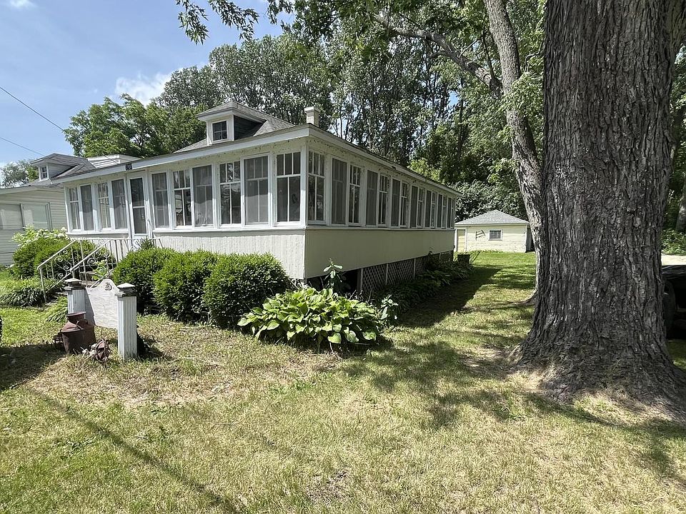 1st image of 1300 Lucille AVENUE