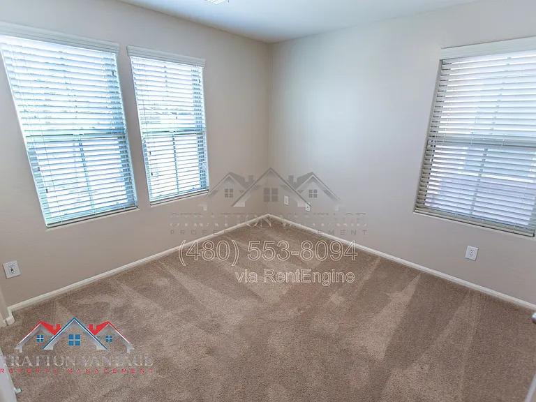 2218 N 77th Dr — Photo 8