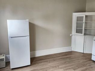 806 Stewart Ave SE APT 1, Roanoke, VA 24013