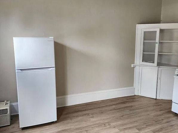 806 Stewart Ave SE APT 1