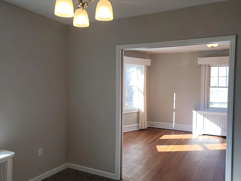 113 Grayling Ave #2 — Photo 5