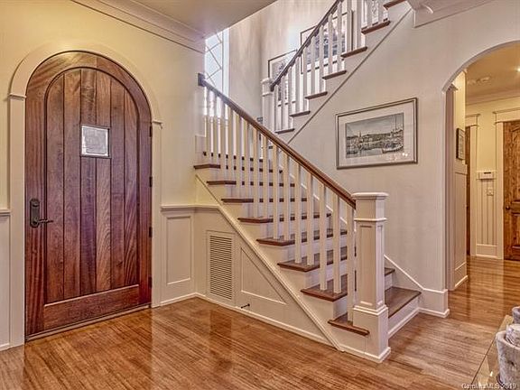3rd image of 21330 Olde Quarry Ln