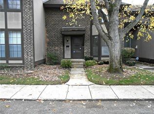 25273 Greenbrooke Dr #1, Southfield, MI 48033
