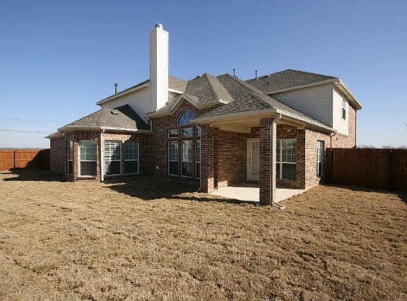 3rd image of 5105 Crestwater Dr