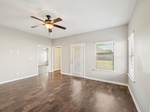 5th image of 7012 Kensington Ave